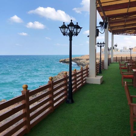 Sur Bandar Al Ayjah Hotel Apartments Exteriér fotografie