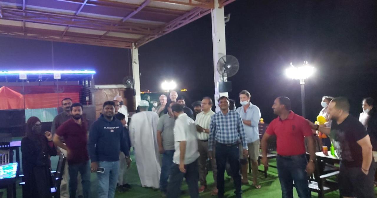 Sur Bandar Al Ayjah Hotel Apartments Exteriér fotografie