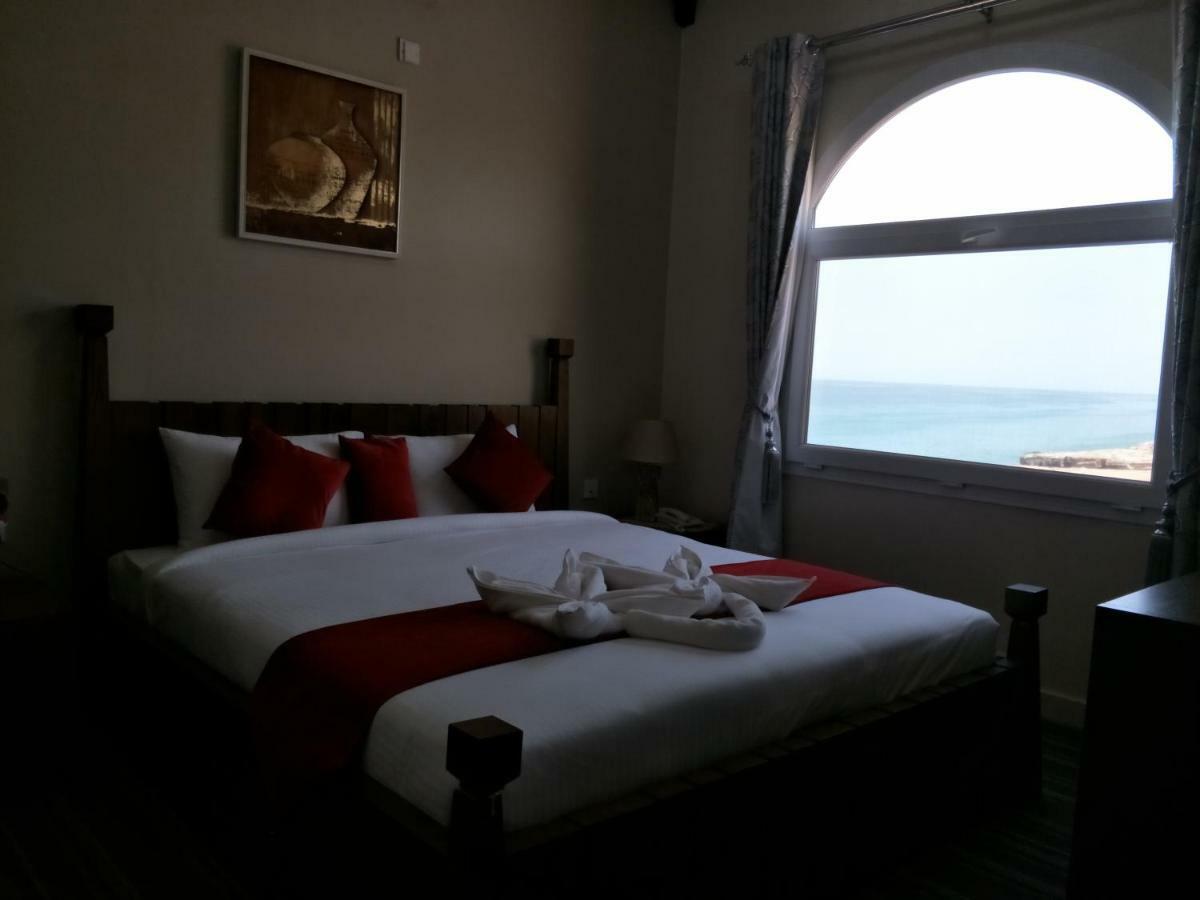 Sur Bandar Al Ayjah Hotel Apartments Exteriér fotografie