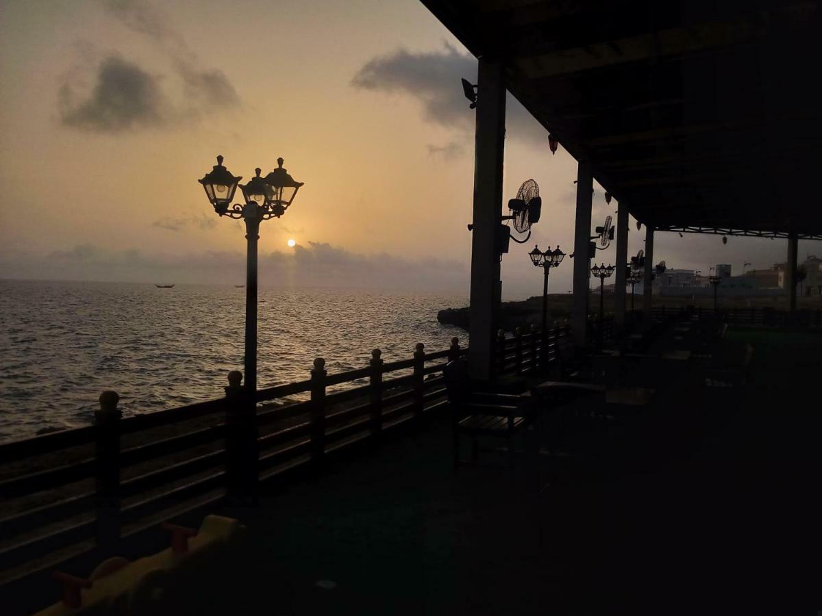 Sur Bandar Al Ayjah Hotel Apartments Exteriér fotografie